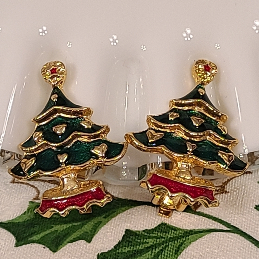 Vintage Enameled Christmas Tree Earrings